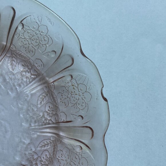 Vintage Jeanette Depression Glass Pink Cherry Blossom Plate - Picture 4 of 4